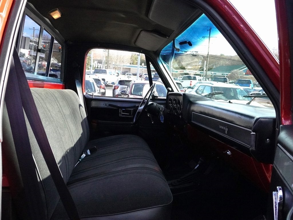 1987 Chevrolet 1/2 Ton Pickups Base